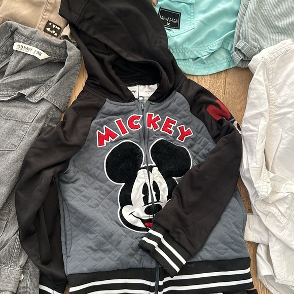 50+ piece of 3T-5T boys clothes! Excellent condition name brand items! - Picture 6 of 11